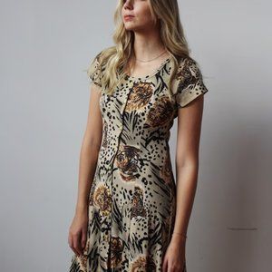 Vintage La Fete Ribbed Button Front Midi A-Line Dress with Lion and Tiger Print